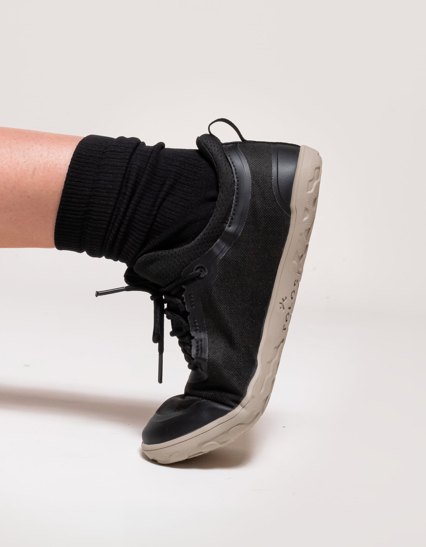 Seconds: Archetype 2.0, Black/Tan
